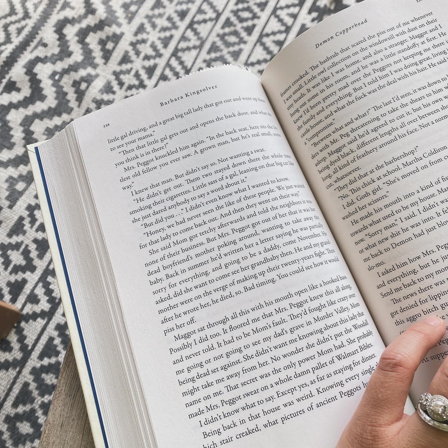 10 Ways to Expand Your Reading and Discover New Books